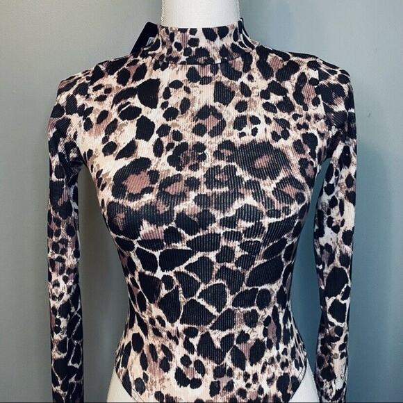 NWT PrettyLittleThing Leopard Print Bodysuit Size 2 - Picture 3 of 10